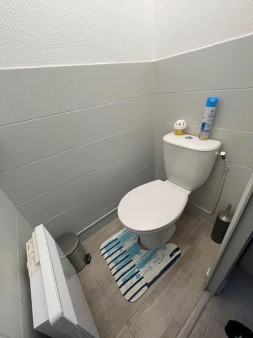 サン・ジョルジュ・ド・ディドンヌ Adorable Petite Maison A 400M De La Merヴィラ エクステリア 写真